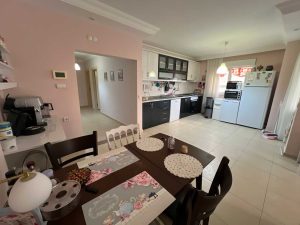 Korkmaz Apartment in Mahmutlar neighborhood